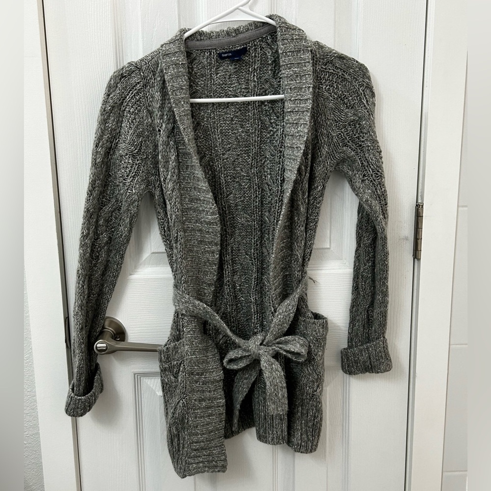 GAP Gray Cable Knit Kids Sweater